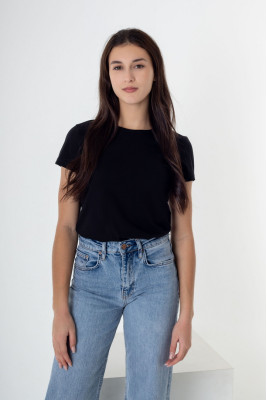 Футболка жіноча